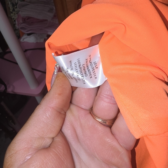 🍂🍁NWOT FASHION NOVA NEON ORANGE TOP 3X - Picture 9 of 9